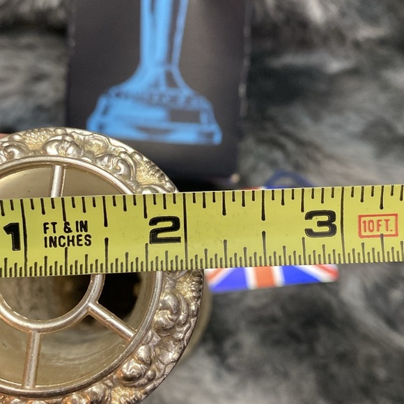 Ianthe Silver Vintage English silver-plated flower vase - Picture 12 of 16